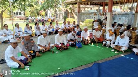 Piodalan Ring Kantor Camat Gerokgak